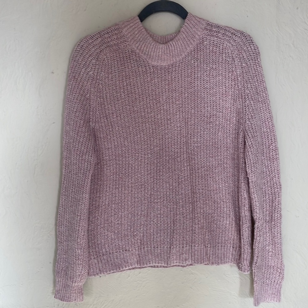 pink sweater